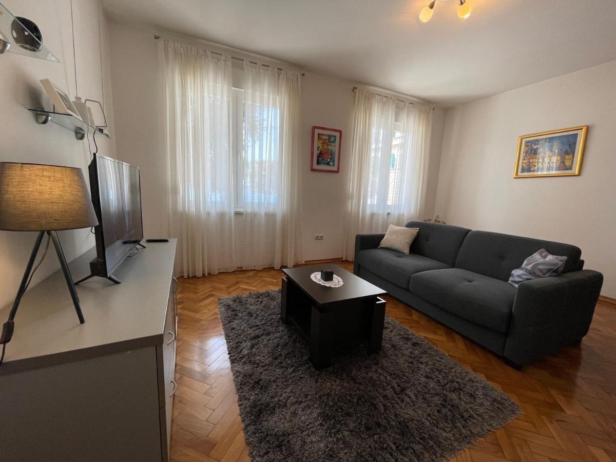 Old Town Seafront Zadar Apartment ภายนอก รูปภาพ