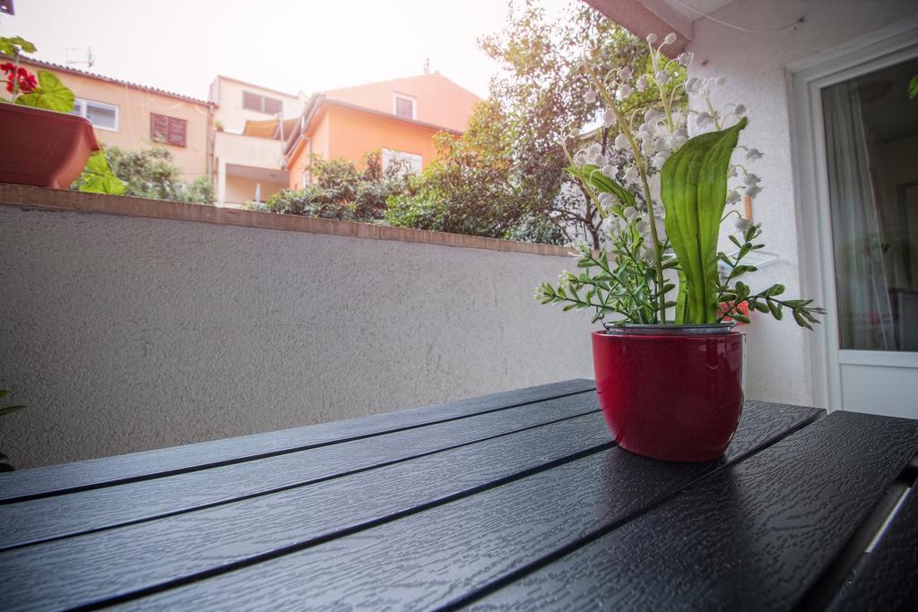Old Town Seafront Zadar Apartment ภายนอก รูปภาพ